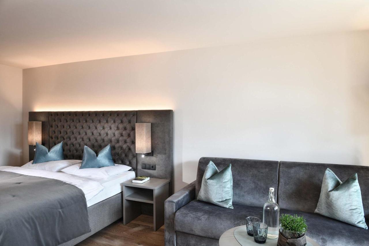 Hotel Das Stachelburg Parcines Extérieur photo