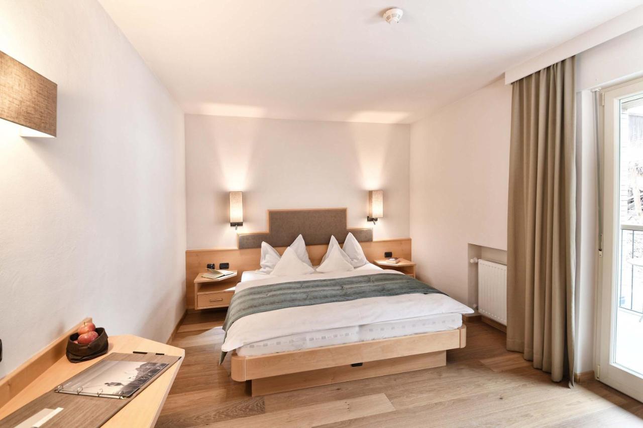 Hotel Das Stachelburg Parcines Extérieur photo